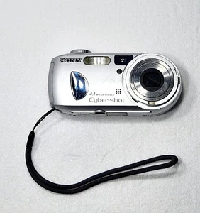 Sony Cyber-shot DSC-P73 4.1MP Digital Camera - Silver FOR PARTS Not Working - Picture 1 of 7