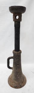VINTAGE 316 CAST IRON RAILROAD BARN HOUSE BOTTLE SCREW JACK Free S&H - Picture 1 of 6