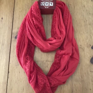 Faded Glory Infinity Scarf Red Lace - Picture 1 of 7