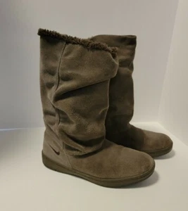 Nike Womens Gray Suede Sneaker Slouch Hoodie Lined Boots Sensory Motion Size 9 - Picture 1 of 10