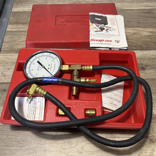 SnapOn MT337A Fuel Injection Pressure Gauge Set w/ Hard Case