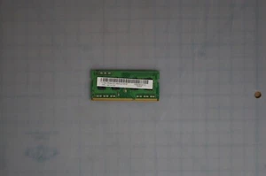 SAMSUNG 2GB PC3-10600 CL9 256X8 DDR3-1333 2RX8 1.5V MEMORY M471B5773CHS-CH9 - Picture 1 of 2