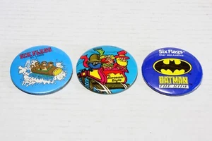 Six Flags St Louis Pin Back Buttons 3 70er-90er Screamin Eagle ~ Log Flume ~ Batman - Bild 1 von 6