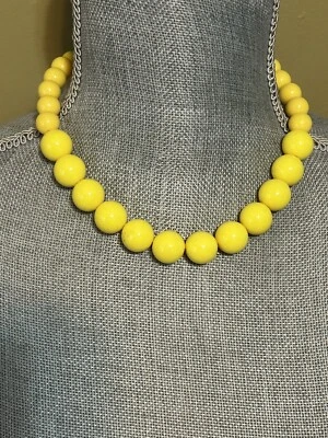 Collar Gargantilla Amarillo Lucite Plástico Cuentas Hilo Graduado 16" De Colección Foto 1 de 3