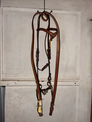 Cabezas de caballo Tex de cuero occidental tostado altas, broca de cobre y reinados Foto 1 de 4