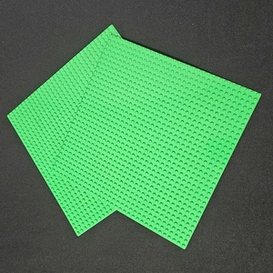 Bright Green Lego 32x32 stud baseplate, 2 pcs - Picture 1 of 2
