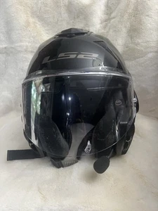 LS2 Valiant Helmet - Picture 1 of 8