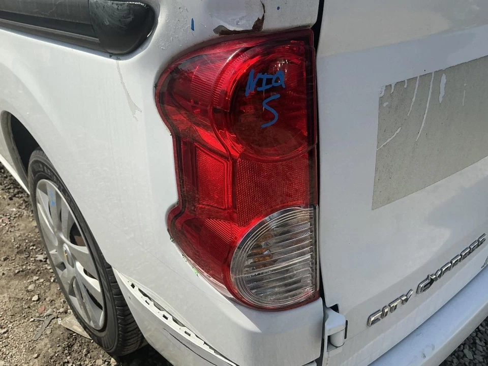 Luz trasera del conductor montada en cuarto para 15-18 CITY EXPRESS 859856 Foto 1 de 4