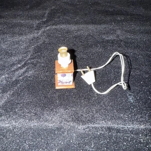 Wooden Dollhouse Lamp Miniature Plug In Powered Horse Theme - Bild 1 von 4