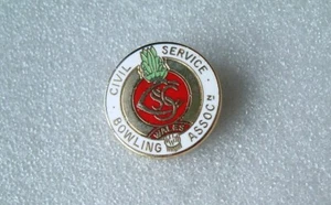 WALES CIVIL SERVICE BOWLING ASSOCIATION ENAMEL BADGE - Picture 1 of 2