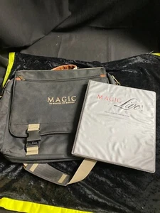 Magic Magazin Messenger Bag mit Notizbuch. Magic Live 2004 - Bild 1 von 8