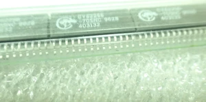256K (32K x 8) Static RAM 70ns CY62256-70SNC SOIC28 CYPRESS UKSTOCK - Picture 1 of 3