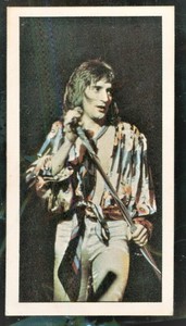 ROD STEWERT, iBARRATT BASSETT  POP STARS  CARD #17  1974 - MINT HD SCAN