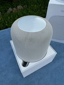 Apple Home Pod 1. Generation Weiß White in OVP - wie neu TOP Zustand + Zubehör - Bild 1 von 5