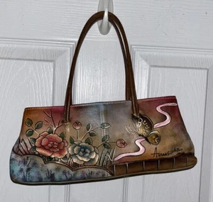 Anuschka kleine Lederhandtasche handbemalt SCHMETTERLING UND BLUMEN - Bild 1 von 10