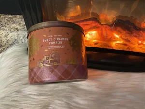 NEU BATH BODY WORKS SÜSSE ZIMT KÜRBIS DUFTKERZE 3-DOCHT 14,5 OZ KERZE - Bild 1 von 3