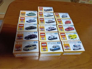 Juego de 16 coches Tomica Dream Project - Imagen 1 de 18
