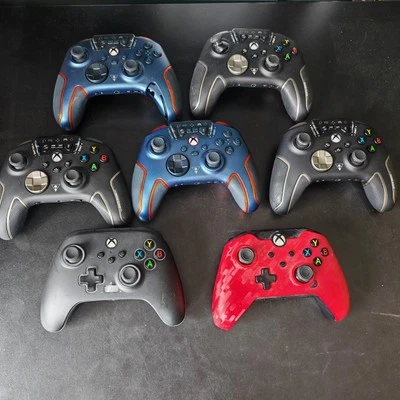 Lot of 7 Xbox Controllers – 5x Turtle Beach Recon Cloud Ghost – 1x PDD, 1xPowera - Image 1 of 4