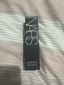 Nars Foundation Natural Radiant Longwear Dark 4 Namibia 6630 30ml - Picture 1 of 4