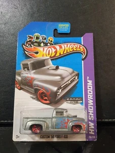 Hot Wheels Zamac _ 2013 _ #016 _ 1/64 _ Custom '56 Ford F-100 / HW Showroom - Foto 1 di 3