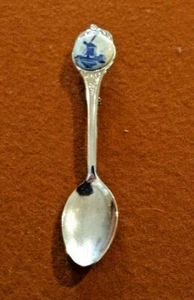 Vintage blaue Delfter Porzellan Anstecknadel Brosche 3 1/2" lang 70er Jahre Ära - Bild 1 von 2