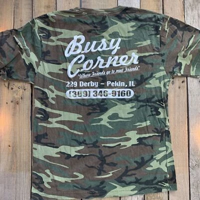 Busy Corner Pekin Illinois Camouflage Mens T-Shirt Size L - Image 1 of 4