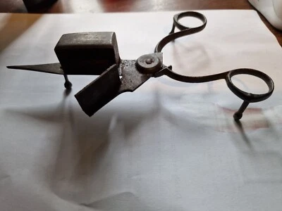 VINTAGE - ANCIENNE MOUCHETTE OU ETEIGNOIR A CIERGE BOUGIE - Photo 1/3