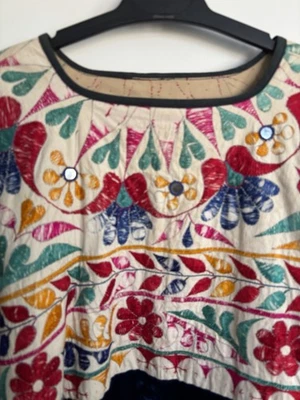 Top caftán de terciopelo bordado vintage raro - floral bohemio - talla única - huipil Foto 1 de 4