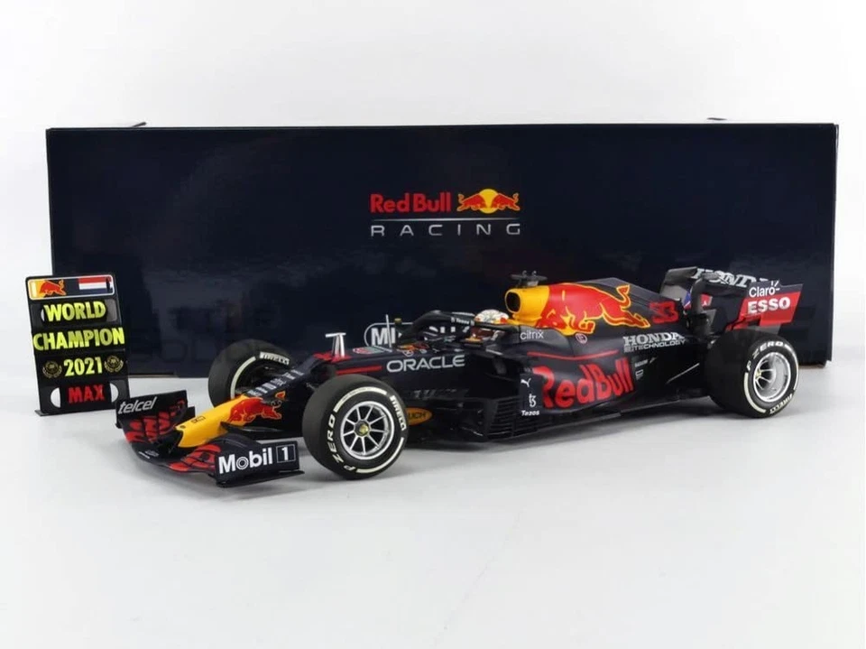 ☆ Minichamps 1/18 Red Bull Racing Honda RB16B 2021 F1 Abu Dhabi GP Wi scala 1/18 - Immagine 1 di 4