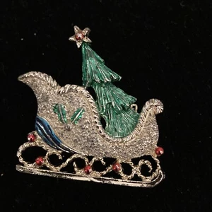 Vintage Gerry's Gold Tone Christmas Tree Sleigh Brooch Pin - Picture 1 of 7