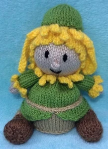 KNITTING PATTERN - Scarecrow inspired Orange cover / 17 cms Wizard of Oz toy - Picture 1 of 1