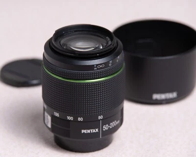 Pentax DA 50-200mm F/4-5.6 AL WR Weather-Resistant Camera Lens - Image 1 of 4