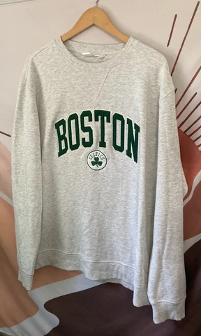 Boston Celtics NBA Crewneck Sweatshirt Size L Large Team Basketball Cover