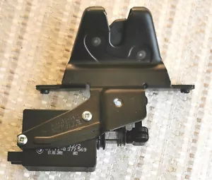 10%off Genuine BMW 5-Seri(E39) Trunk Lock Actuator P/N 51.24-8236897/51248236897 - Picture 1 of 5