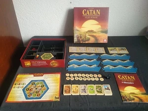 Jeu De Société Catan le jeu de base Filosofia Parfait État Livraison Offerte !! - Foto 1 di 7