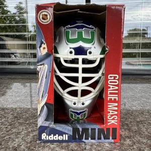 Casco de colección Hartford Whalers PCI Mini NHL réplica de hockey máscara de portero - Imagen 1 de 15