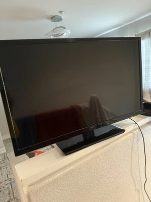 SEIKI SE32HS01 32 pulgadas LED HD TV pantalla plana HDMI con control remoto - FUNCIONA Foto 1 de 2