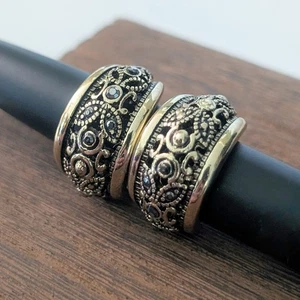 Vintage Stud Earrings Gold Tone Filigree Hoop Earrings 0.75" - Picture 1 of 9