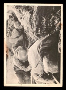 1964 Donruss Combat #98 Pinned Down VG