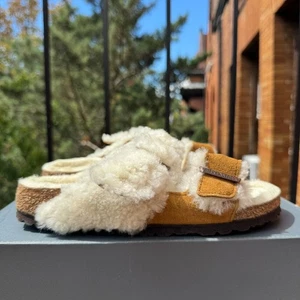 Nuovi sandali Birkenstock Arizona Teddy Split scamosciati shearling scarpe US 8 / EUR 39 - Foto 1 di 14