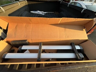 KIT barra transversal portaequipajes de techo Subaru Impreza E361SFG400 Foto 1 de 3