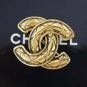 CHANEL CC Matelasse Used Pin Brooch Gold Plated France 1153 Vintage #AH693 S - Picture 1 of 12