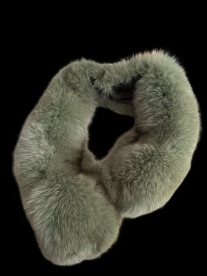 Cuello de estola envolvente de hombro exuberante y elegante vintage de piel de zorro verde Foto 1 de 4