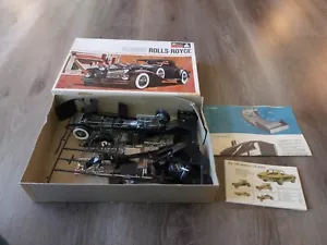 COLLECTIBLE 1966 MONOGRAM CLASSIC ROLLS ROYCE 1/24 SCALE LOOKS COMPLETE - Picture 1 of 5
