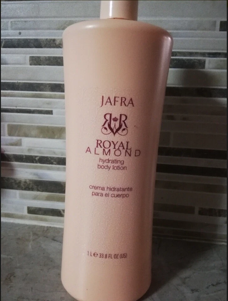Лосьон для тела Classic Jafra Royal Almond 🧴de Almendra para el Cuerpo 33,8 унции / 1 л - Изображение 1 из 1