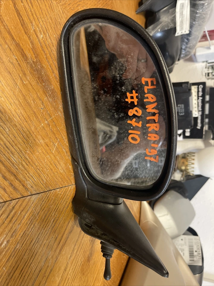 Espejo retrovisor izquierdo hyundai elantra 1997 Foto 1 de 3