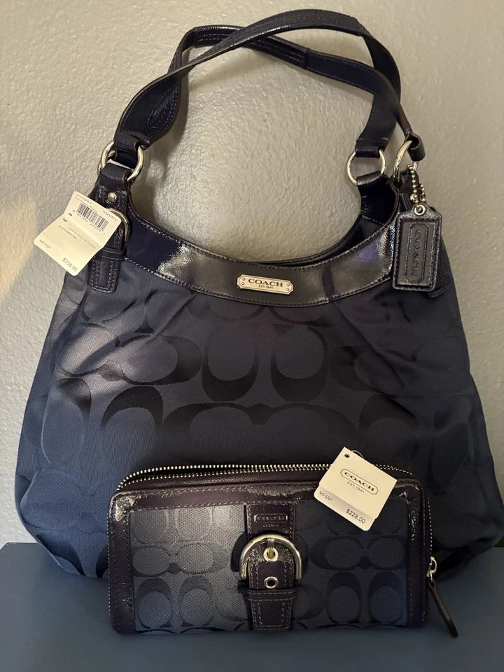 ¡Bolso de mano Coach negro jacquard azul marino y billetera a juego! Nuevo con etiquetas ¡Súper bonito! Foto 1 de 4