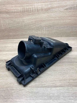 4614412829 22204 0N010  Air filter box Fits for Toyota Corolla Verso AR10 - Image 1 of 4