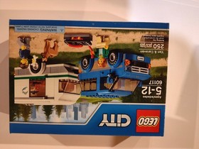 LEGO 60117 City Van & Caravan Trailer BBQ Dog New Sealed