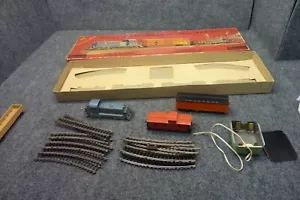 Cragstan Distler "60-piece Special Complete H.O. Scale Train Set" VINTAGE - Picture 1 of 9